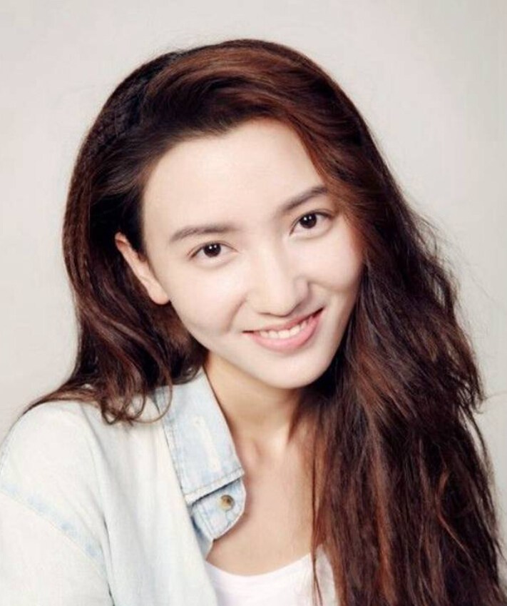 冰山上的来客 相关产品