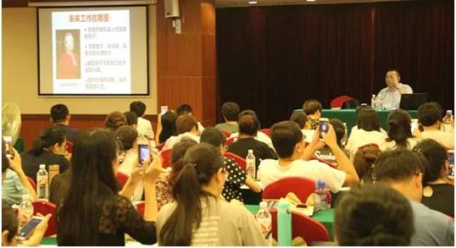 伤痛不会将我们拆散 相关产品