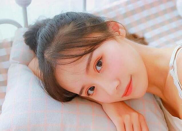 四个月亮 产品图片