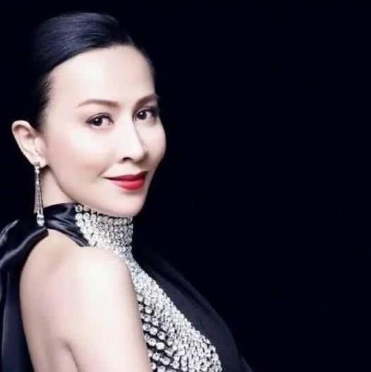 你那好冷的小手 相关产品