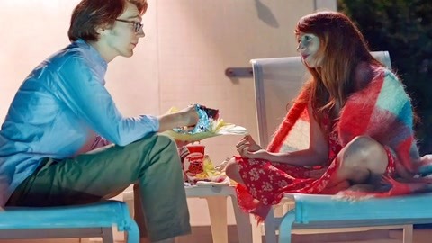 伟大的缺席 相关产品