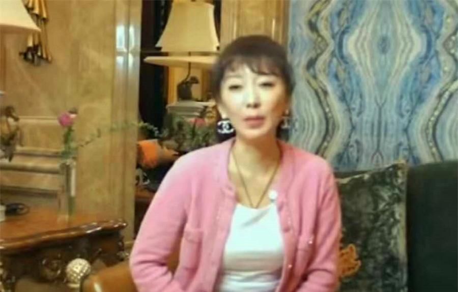 侧耳倾听 产品图片