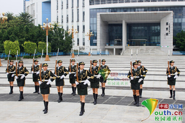 倚天屠龙记之魔教教主（国语版） 相关产品