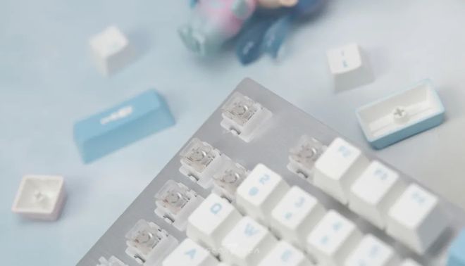 变形金刚：超能勇士崛起 国语版 相关产品