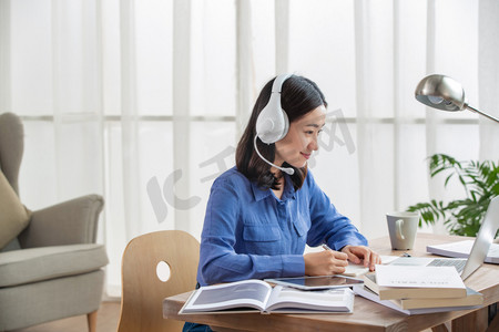 在溪边 相关产品