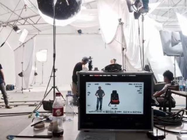 堂下何人 产品图片