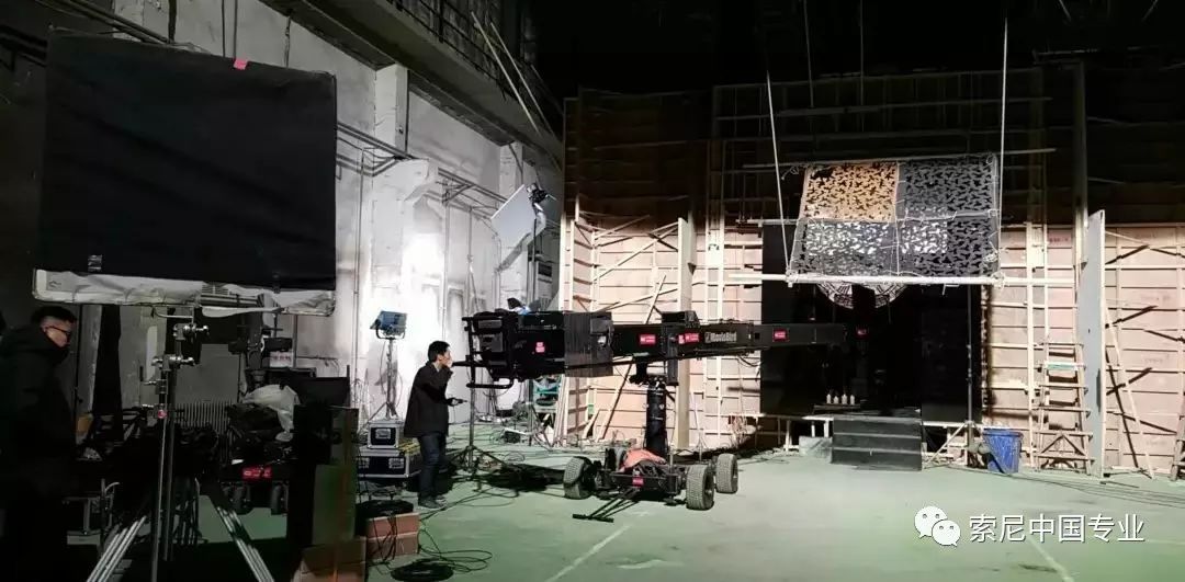 三个人的蜜月 产品主图