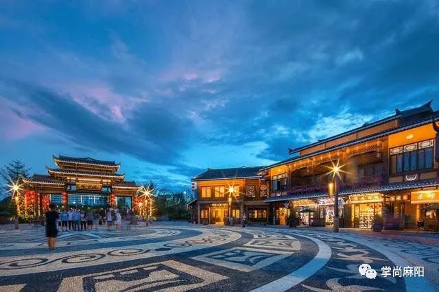 侥幸逃生的司机 相关产品