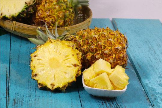 僧侣和枪 产品图片