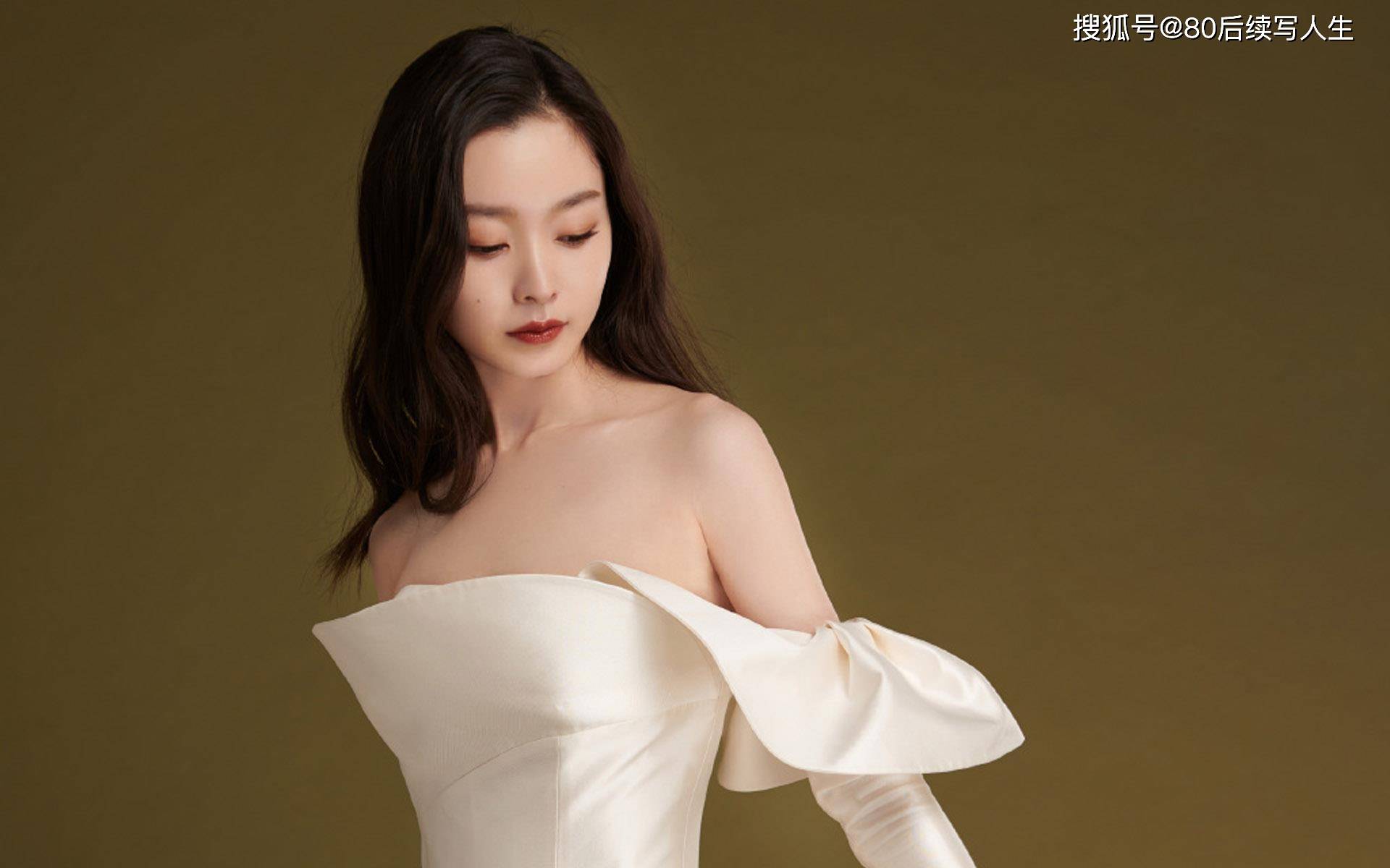 受到诱惑的女人 产品图片