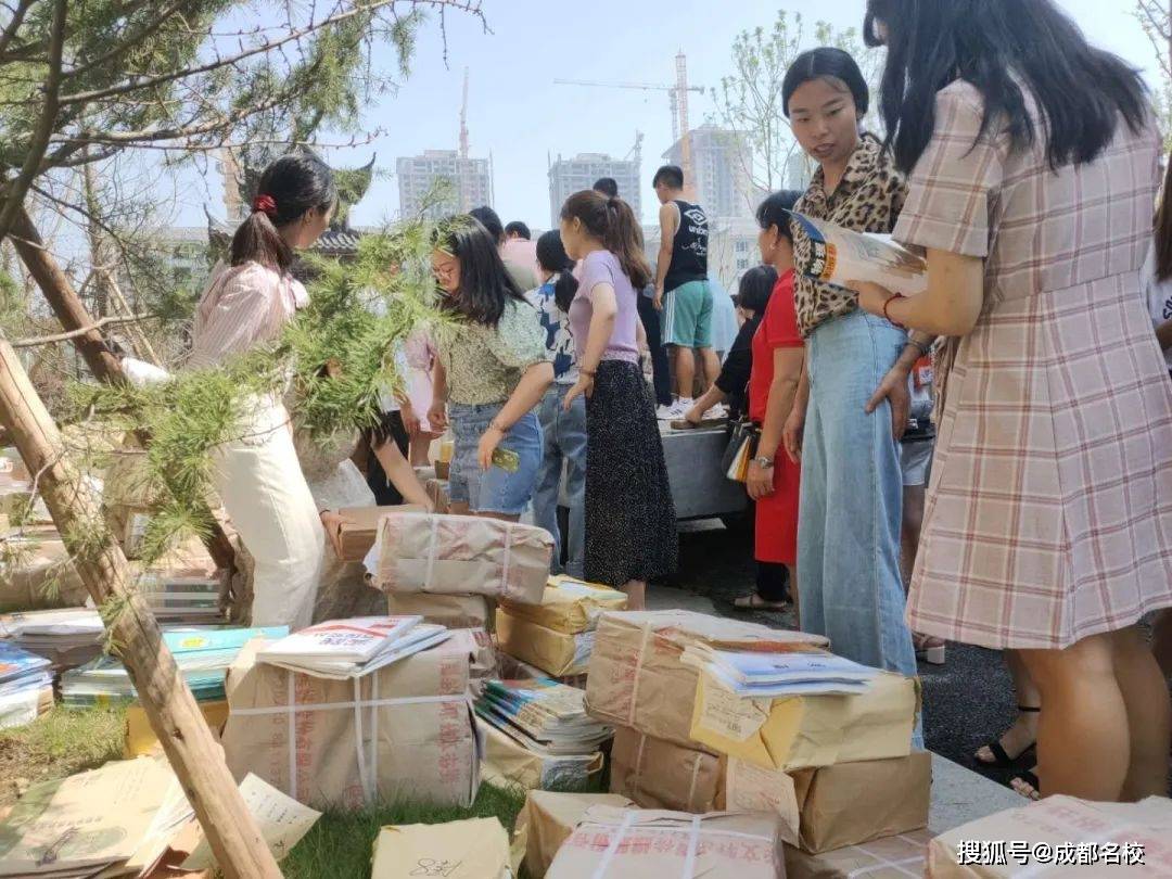 侏罗纪世界 产品图片