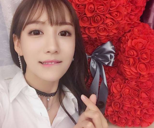 候车室：生命之书 待合室 相关产品