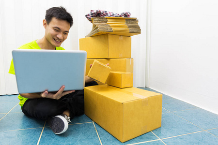 夜蝴蝶 产品图片